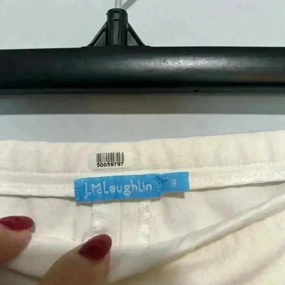J McLaughlin Pull On White Pants Women’s Size 8 With side zipper - Picture 3 of 6